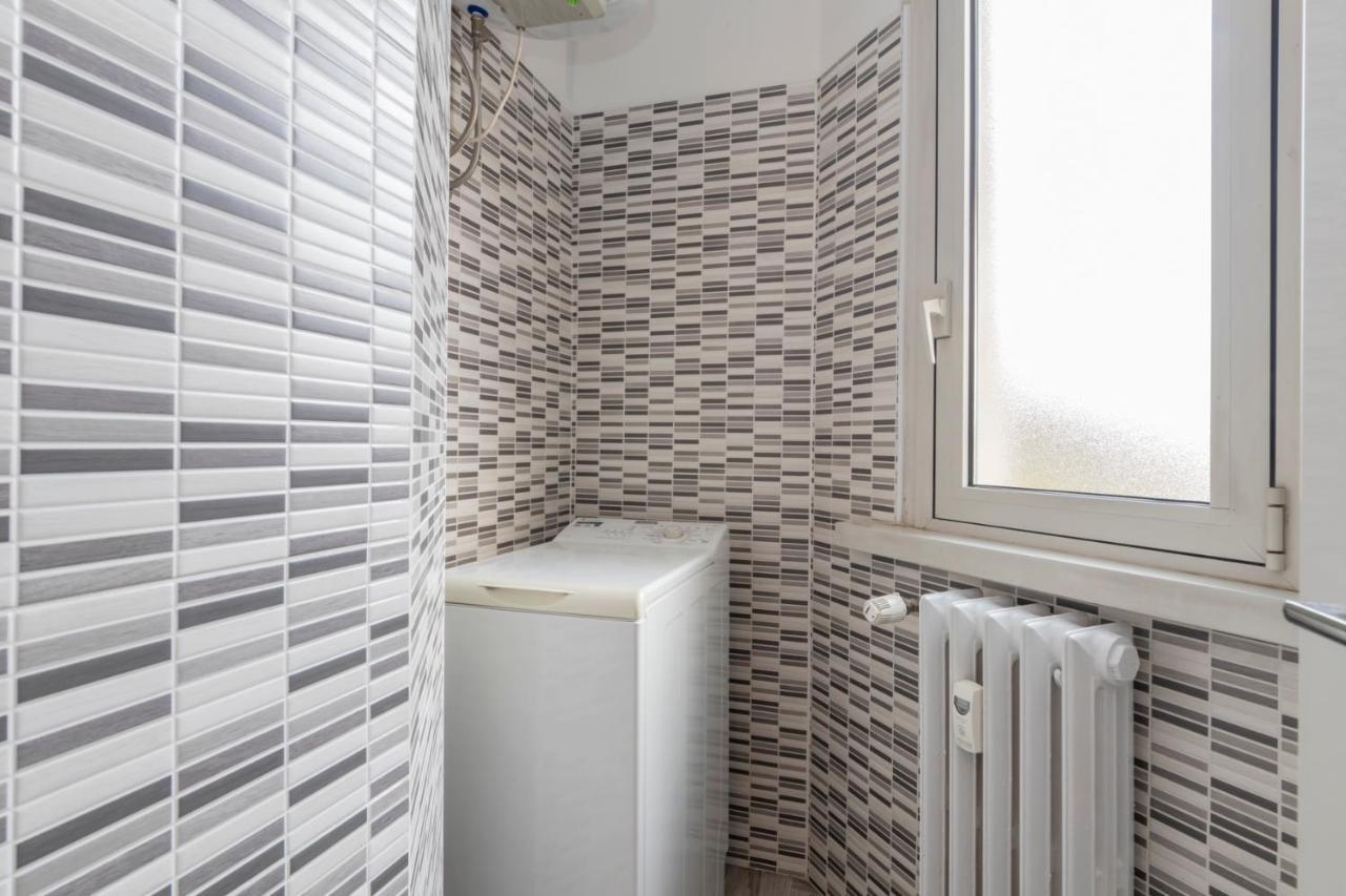 I Host - Giambellino 40 Appartement *