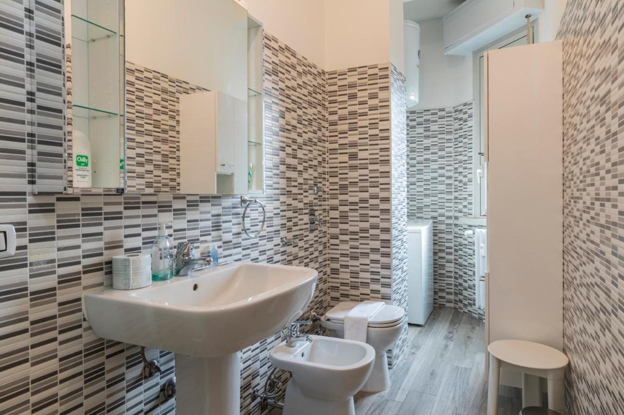 I Host - Giambellino 40 Appartement *